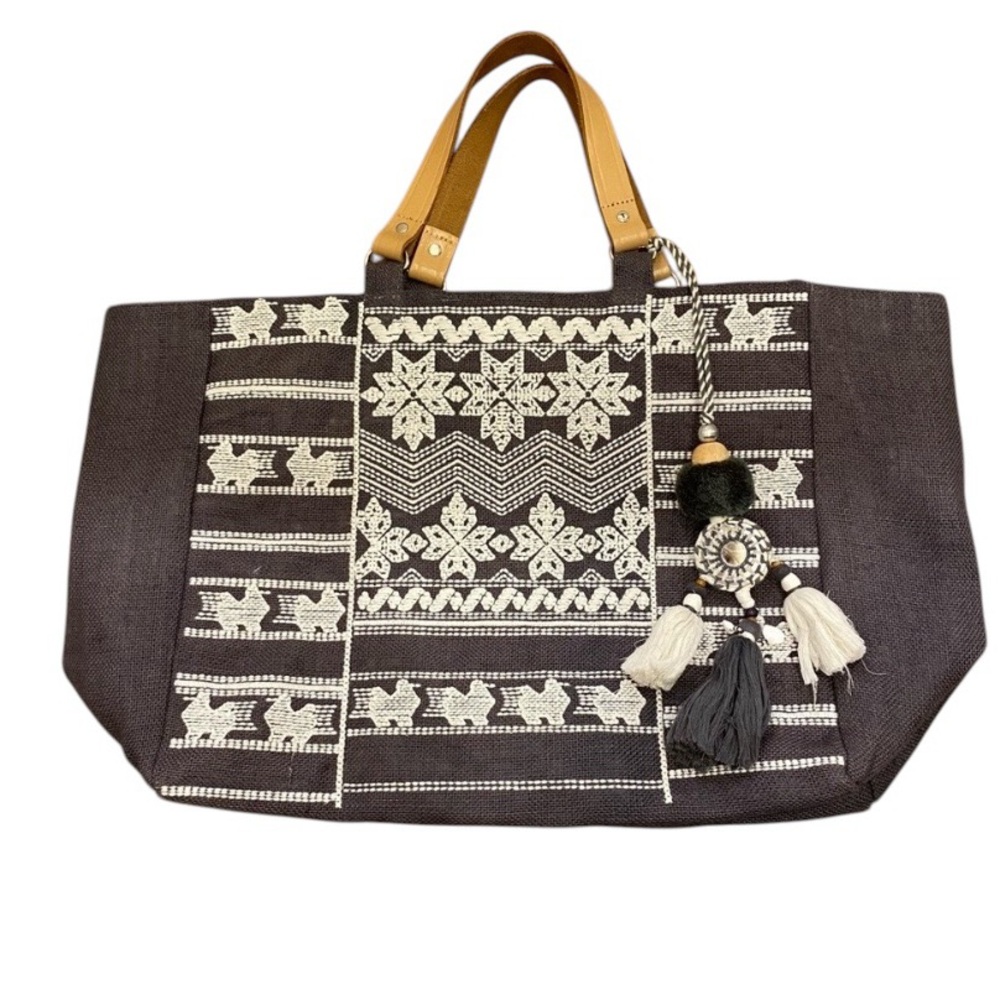 Star Mela Tote Embroidered